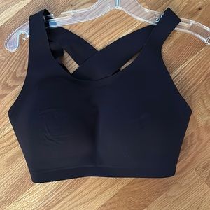 Lululemon Enlite Bra weave high support black 34DD originally $98 w/ hook clasp.